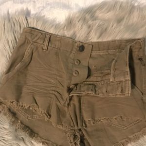 NWT Free People Beige short sz 8